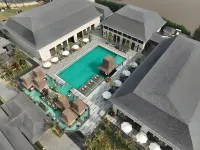 MAIRA RESORT AND CONVENTION CENTER - Pool