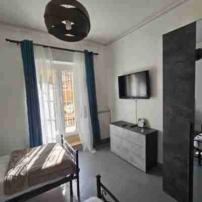 Frascati Fountain 3bdr Deluxe Apartment Rooms