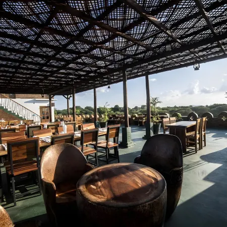 Bagan Vertex Hotel Отели в г. Баган