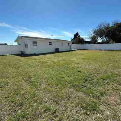 The Country Club Cottage NEW! Watch launches from driveway or walk to the river! Hotel Exterior