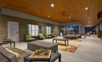 Homewood Suites by Hilton TechRidge Parmer @ I-35