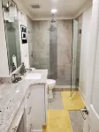 Conveniently Located Downtown Apartment