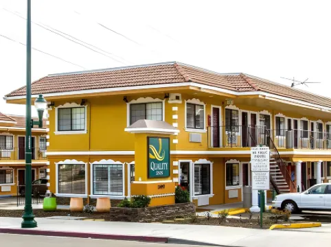 Bay Area Inn & Suites