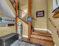 Silver Beach Getaway- Cozy Studio, Private Dock on Lake CDA!