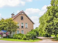 Appartement Planeet Hotels near De Onderneming
