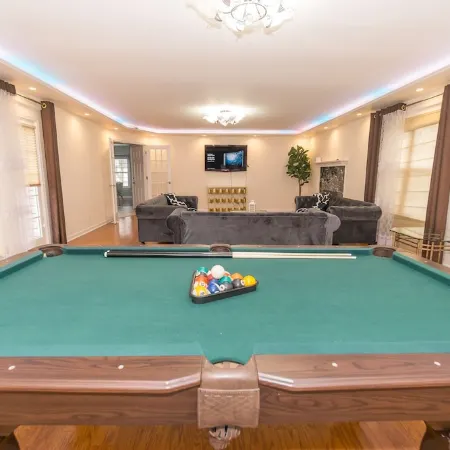 Family Heaven Retreat, 6 Bedroom, Sleep 16