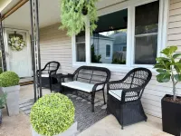 Upscale Abode - Jacuzzi
