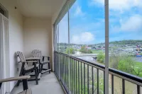 Luxury Riverfront spacious condo in perfect location near Tanger Outlets