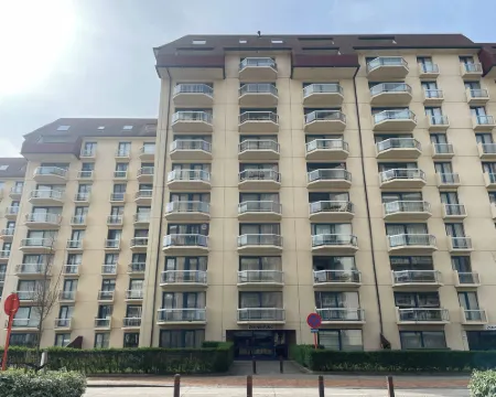 Spacious Seaside Apartment Hotels in Nieuwpoort