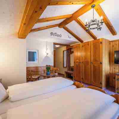 Hotel Christiania Saas-Fee Rooms