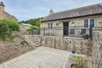 Host Stay Sunshine Cottage