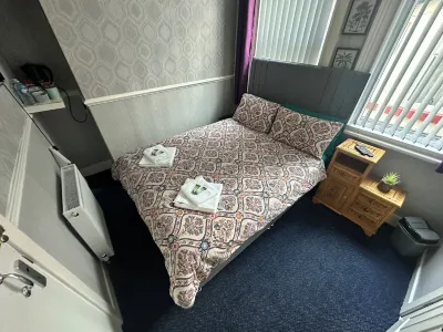 Runway Guest House - Adult Only Hotel a 