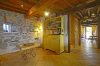 Le Domaine du Mont de Gez - Guest houses