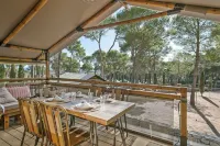 Camping Castell Montgri Hotel a Gualta