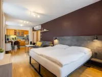 EA ApartHotel Melantrich Hôtels à proximité de : Lucerna Music Bar