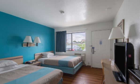 Motel 6 Kansas City, MO - Airport