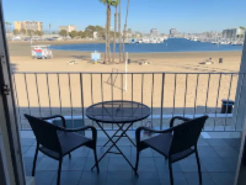 Foghorn Harbor Inn Hotels in Marina del Rey