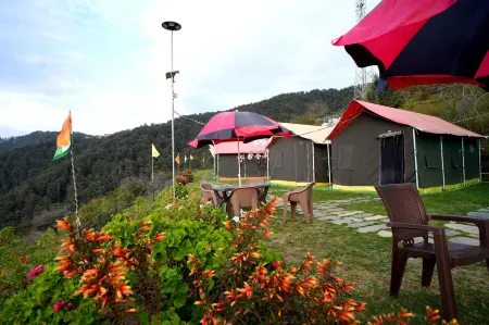 Mystery Hills Resort Отели рядом с достопримечательностью «Sidh Baba Ka Mandir»