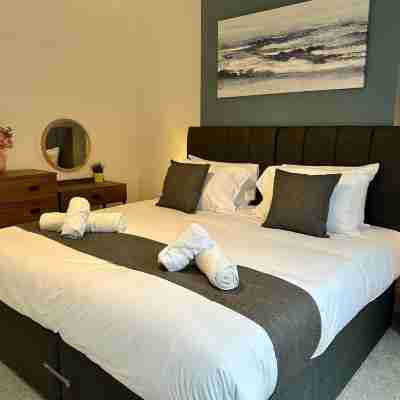 2 Bedroom House in Central Winchester Rooms