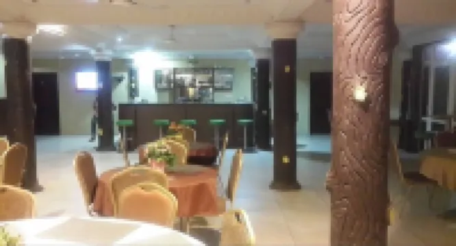 La Chambre de Pat Hotel