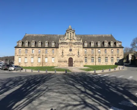 杜瓦利公寓 甘岡酒店