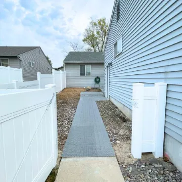 The Hideout-2Br/2BA Townhouse Near Highland!