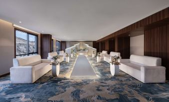 Warwick Al Taif Hotel