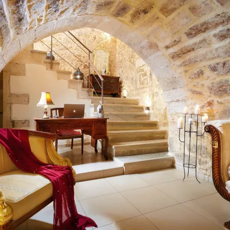 Archontiko Old Town Suites