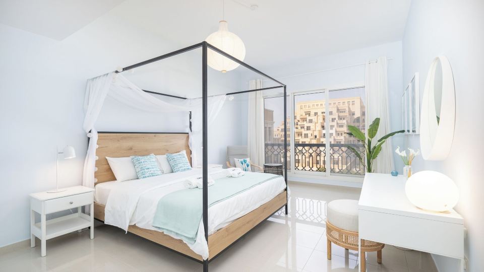 Contemporary Living by the Sea & 2Bd & New Listing