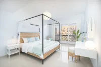 Contemporary Living by The Sea & 2BD & New Listing