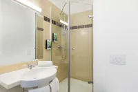 Sure Hotel by Best Western St-Amand-Les-Eaux 노르 호텔