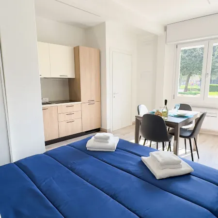 Onda Blu House by Ca-Sa Check Отели рядом с достопримечательностью «Sabbia e Sale Feeling Beach»