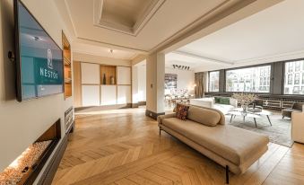 City Luxury: 3Br, Prime Location