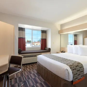 Microtel Inn & Suites by Wyndham Modesto Ceres
