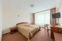 Orbita Hotel Complex Hoteles cerca de Museum of Belarusian Folk Art