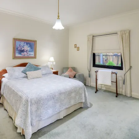 Birchwood, Devonport Self-Contained Self Catering Accommodation