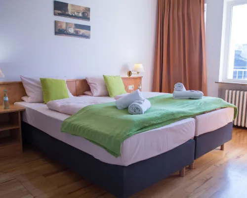 Hotel Eschborner Hof Các khách sạn gần Thính phòng J&J Auditorium