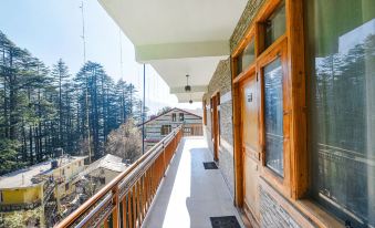 FabHotel Hadimba Valley
