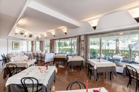 Hotel Tevere Perugia Отели в г. Ponte Valleceppi