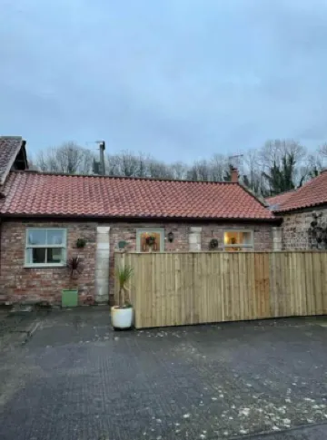 Swallow Cottage Hotels near Ripon Racecourse
