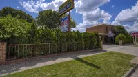 Rodney Motor Inn