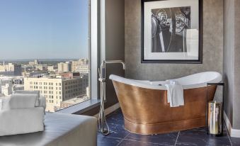 Omni Louisville Hotel
