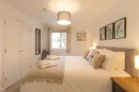 Crescent House Apartments - Condos