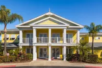 Breezy Day at Bahama Bay - Near Theme Parks