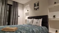 Captivating 2-Bed Apartment in Tunis -  Ferienwohnungen