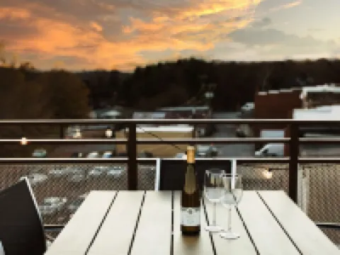 Three Trails Downtown Elkin Hoteles en Condado de Surry