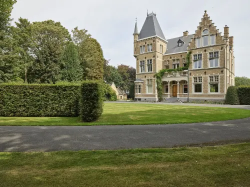 Boutique Hotel Ter Wallen Hotels in Hooglede