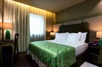 Hotel Jaguar Oporto - Airport to Hotel and City is a Free Shuttle Service - Parvekkeita