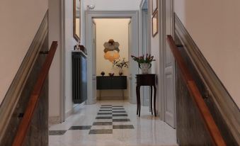 1940 Luxury Accommodations - Rubino Boutique Apartment