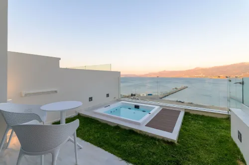 GM Luxury Suites & Spa - de playa